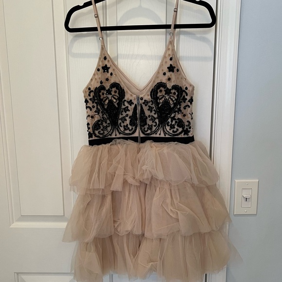 Alice & Olivia by Stacy Bendet mini dress - Picture 2 of 12